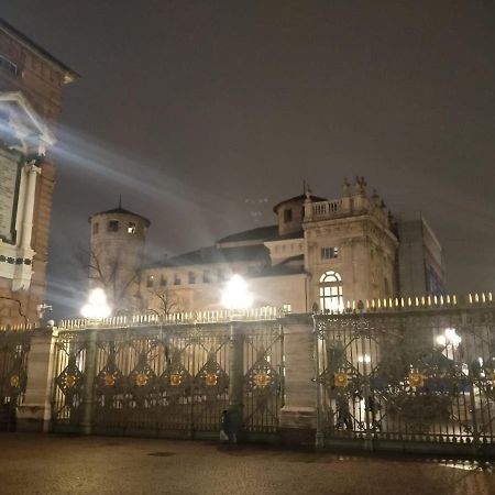 Sky Loft Nuovissimo Vicinanze Metro Apartment Turin Bagian luar foto
