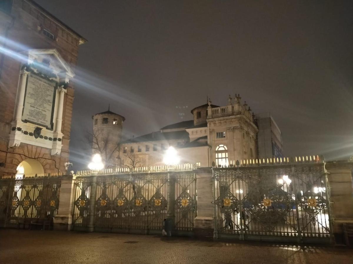 Sky Loft Nuovissimo Vicinanze Metro Apartment Turin Bagian luar foto